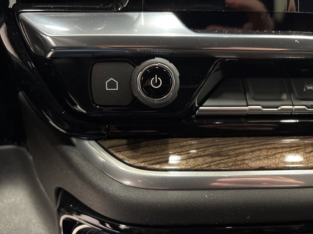 2026 Chevrolet Silverado 1500 RST Crew Cab Short Box 4WD