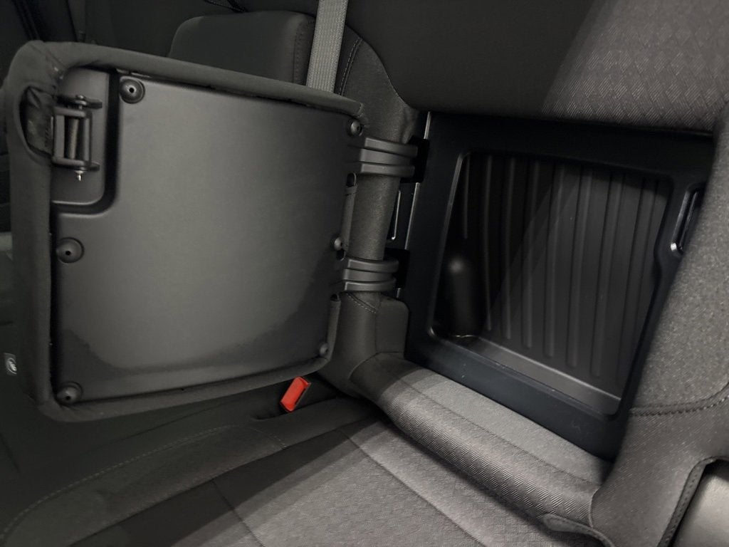 2026 Chevrolet Silverado 1500 RST Crew Cab Short Box 4WD