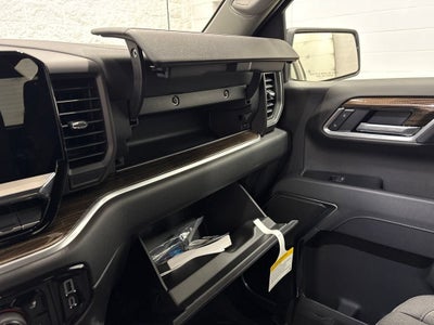2026 Chevrolet Silverado 1500 RST Crew Cab Short Box 4WD