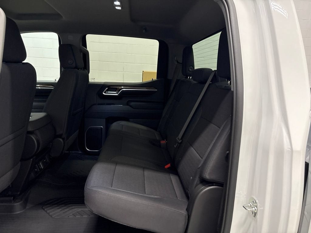 2026 Chevrolet Silverado 1500 RST Crew Cab Short Box 4WD