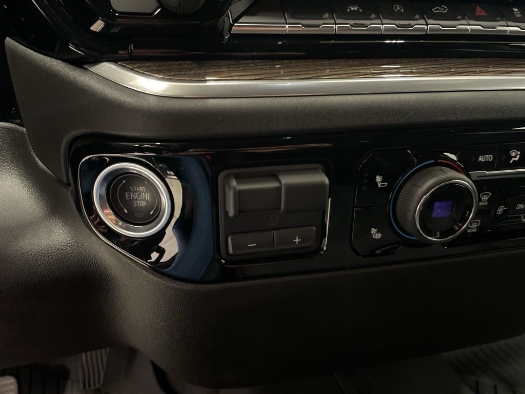 2026 Chevrolet Silverado 1500 RST Crew Cab Short Box 4WD