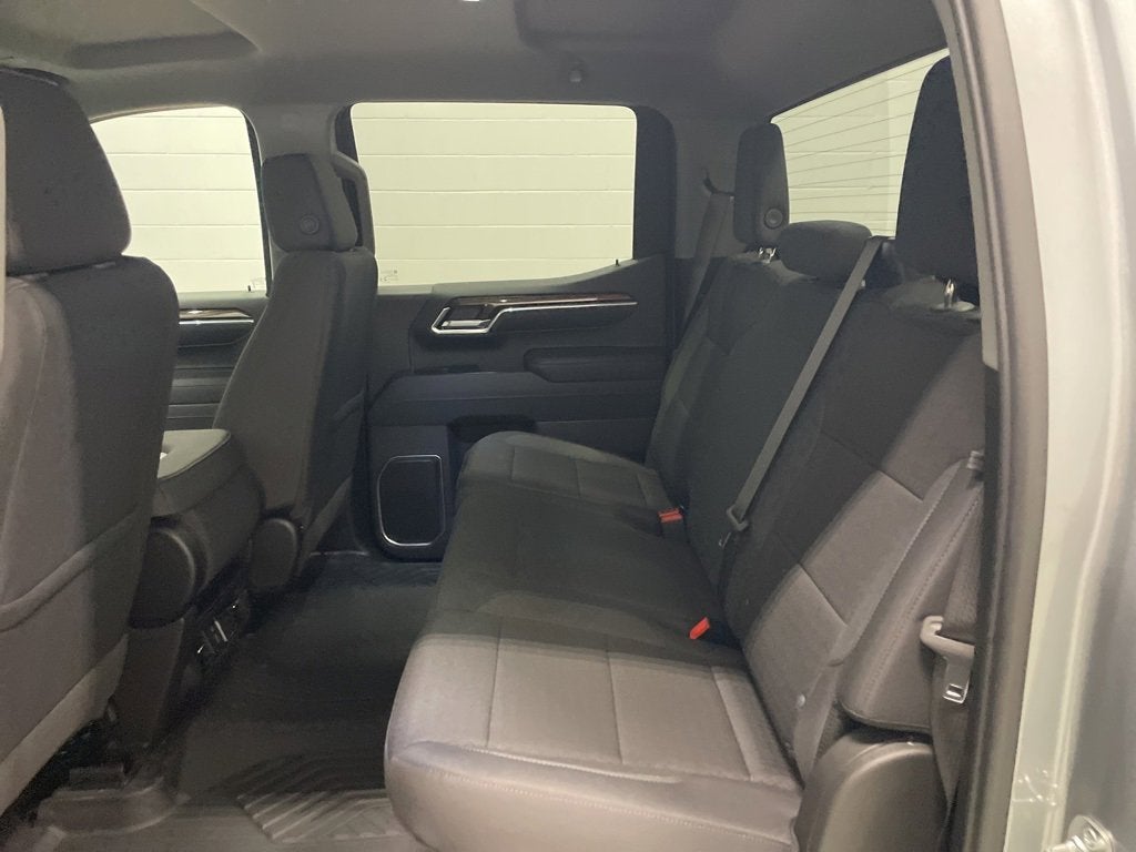 2026 Chevrolet Silverado 1500 RST Crew Cab Short Box 4WD