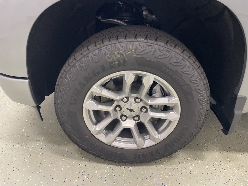 2026 Chevrolet Silverado 1500 RST Crew Cab Short Box 4WD