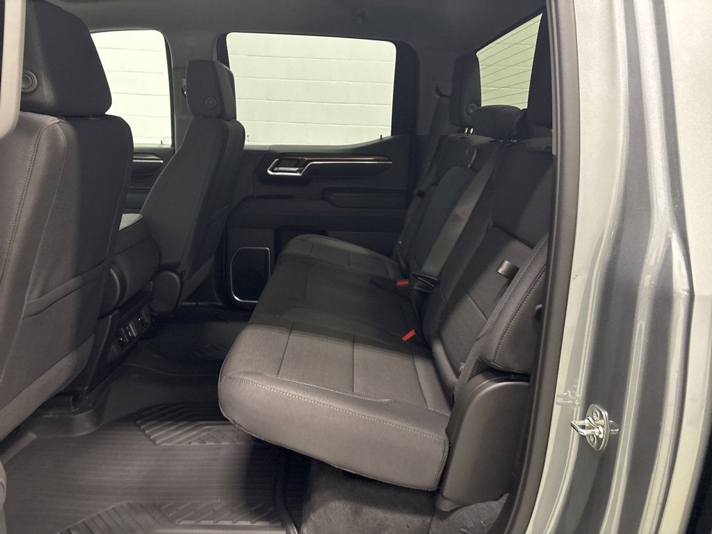 2026 Chevrolet Silverado 1500 RST Crew Cab Short Box 4WD