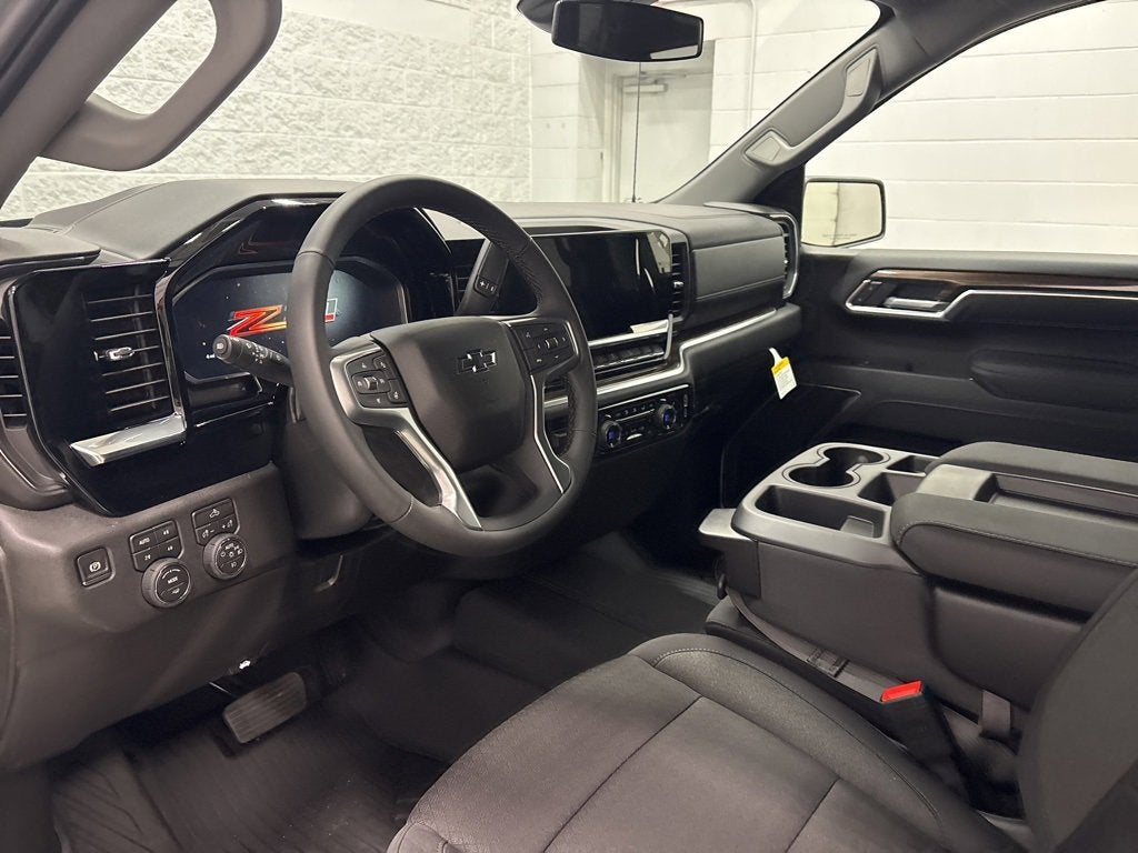 2026 Chevrolet Silverado 1500 RST Crew Cab Short Box 4WD