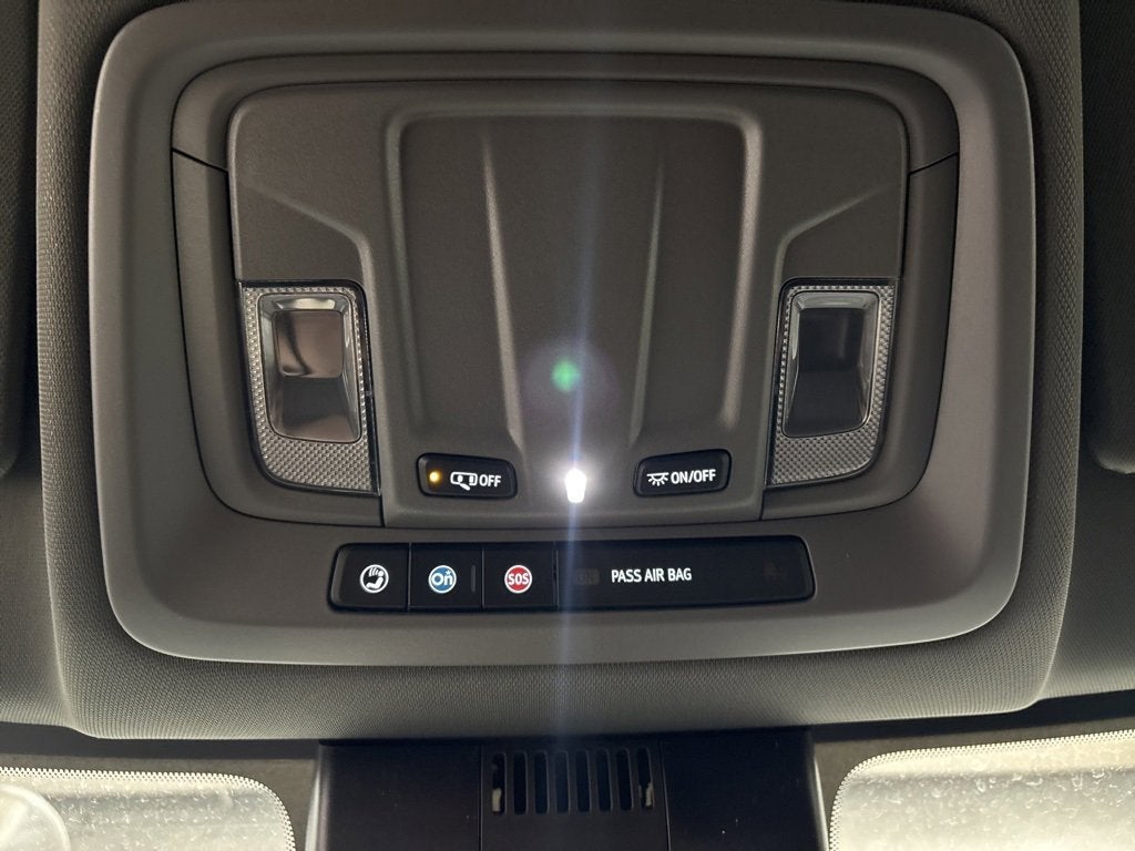 2026 Chevrolet Silverado 1500 RST Crew Cab Short Box 4WD