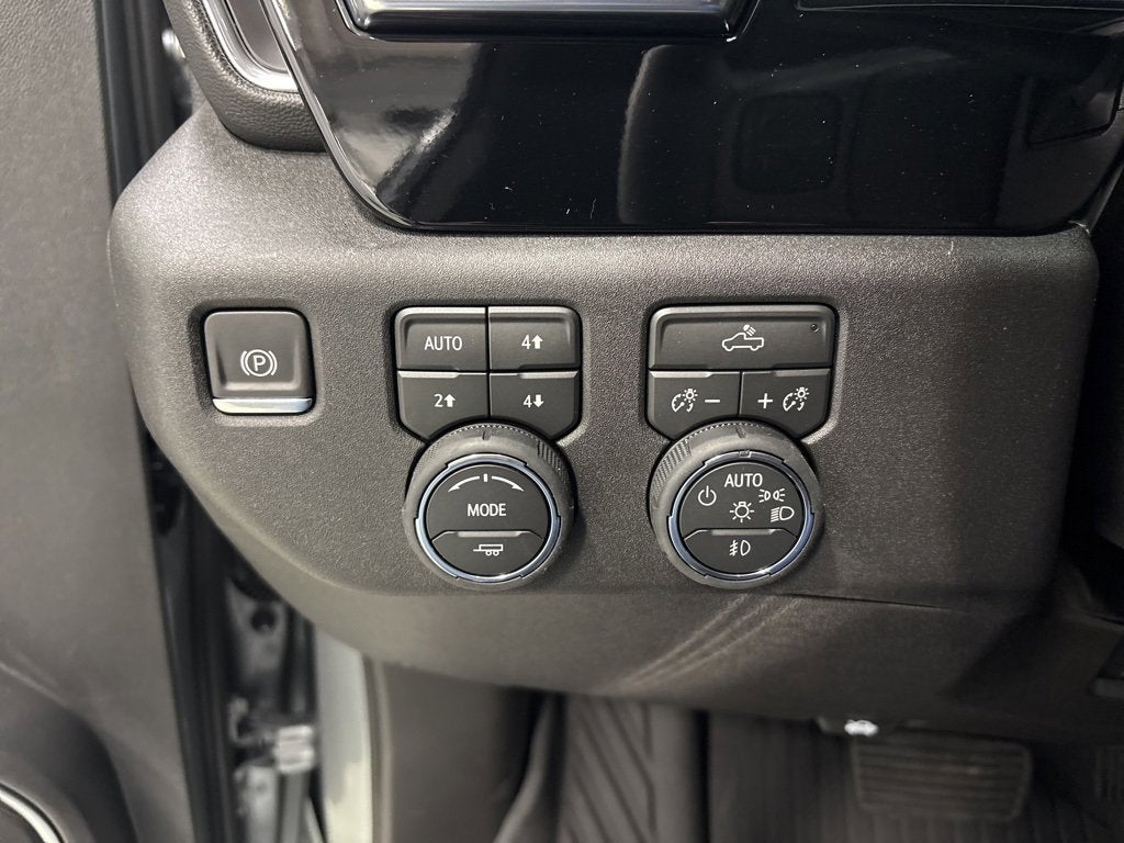 2026 Chevrolet Silverado 1500 RST Crew Cab Short Box 4WD