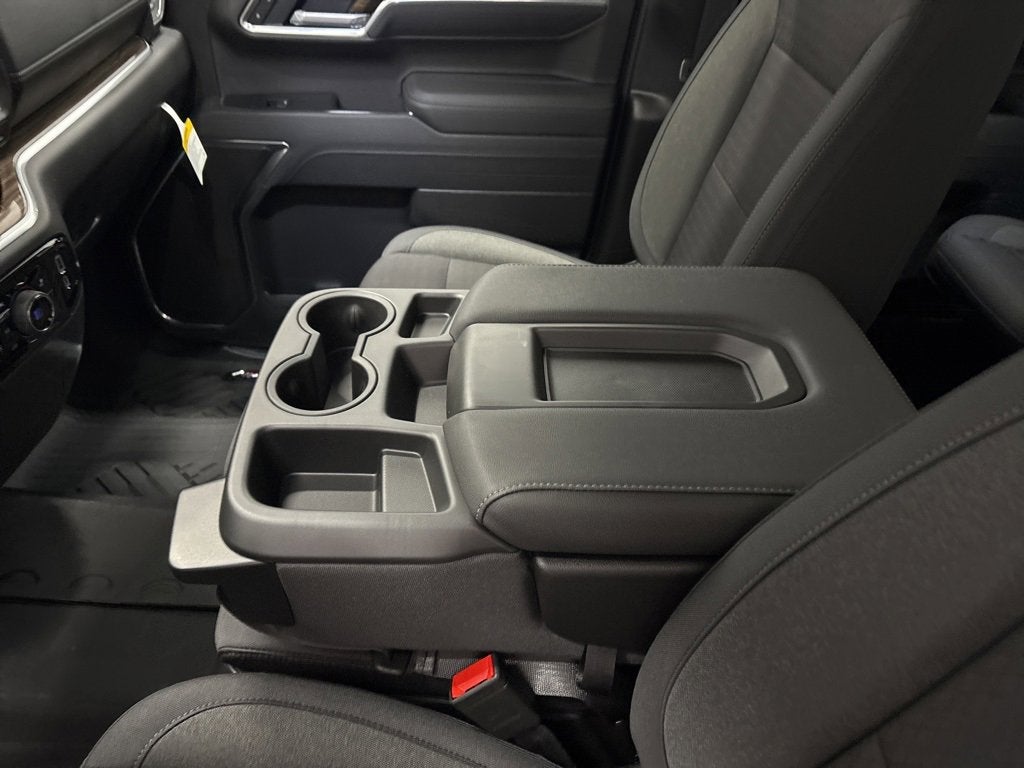 2026 Chevrolet Silverado 1500 RST Crew Cab Short Box 4WD