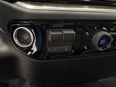 2026 Chevrolet Silverado 1500 RST Crew Cab Short Box 4WD