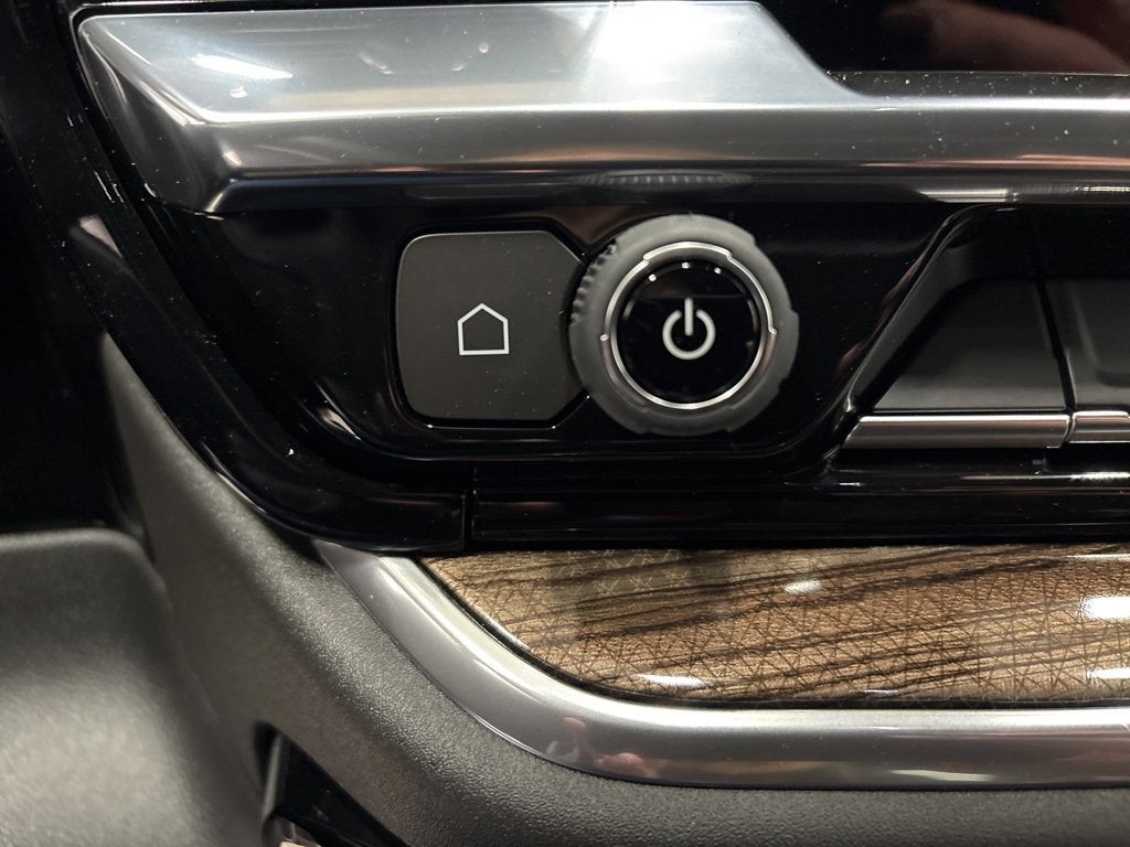 2026 Chevrolet Silverado 1500 RST Crew Cab Short Box 4WD