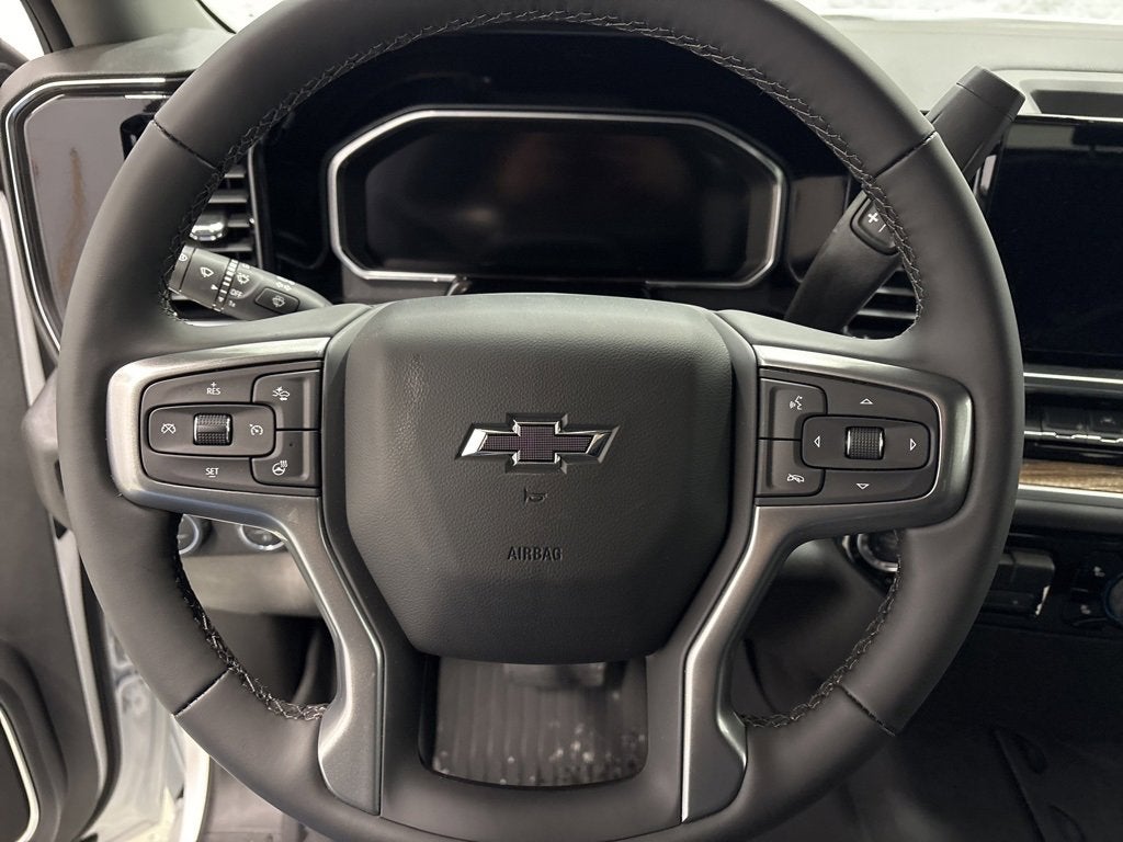 2026 Chevrolet Silverado 1500 RST Crew Cab Short Box 4WD