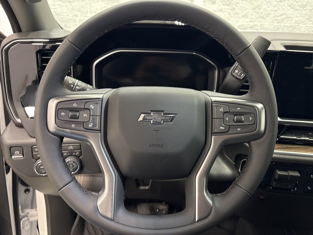 2026 Chevrolet Silverado 1500 RST Crew Cab Short Box 4WD