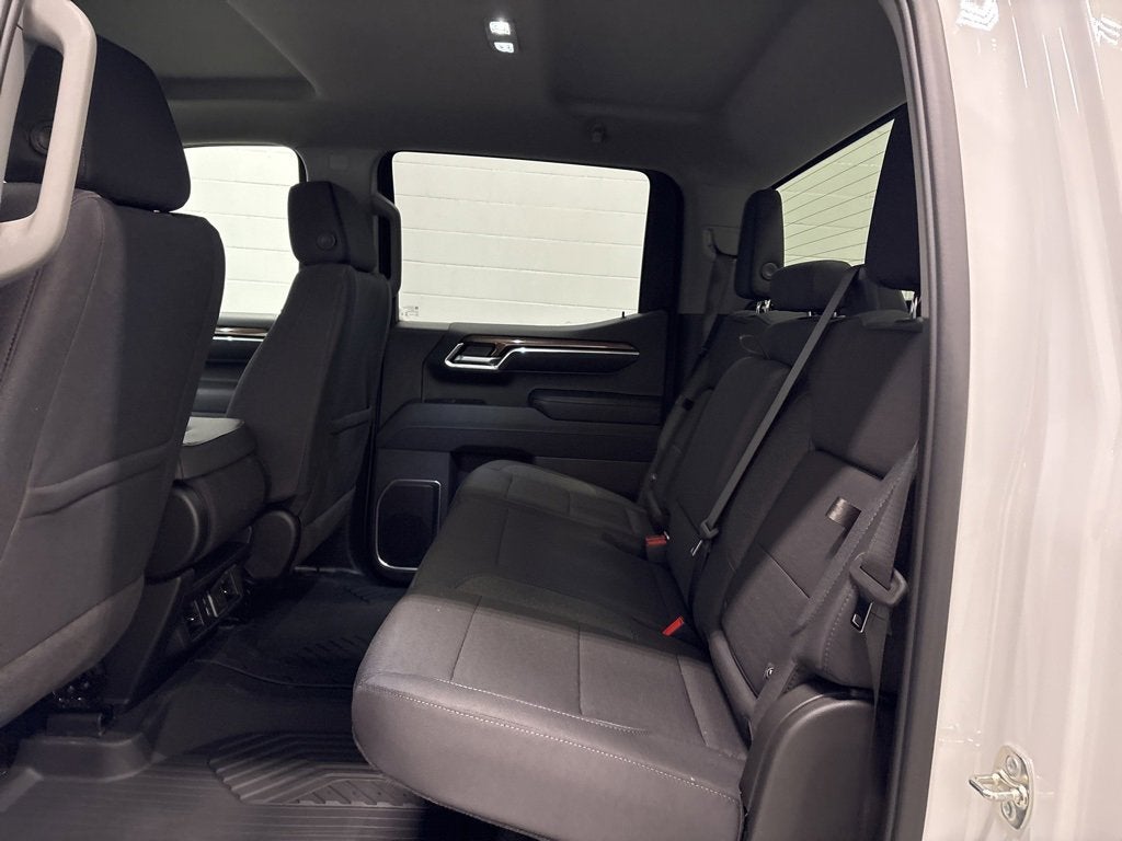 2026 Chevrolet Silverado 1500 RST Crew Cab Short Box 4WD