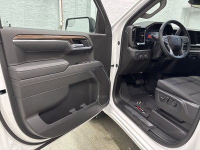 2026 Chevrolet Silverado 1500 RST Crew Cab Short Box 4WD