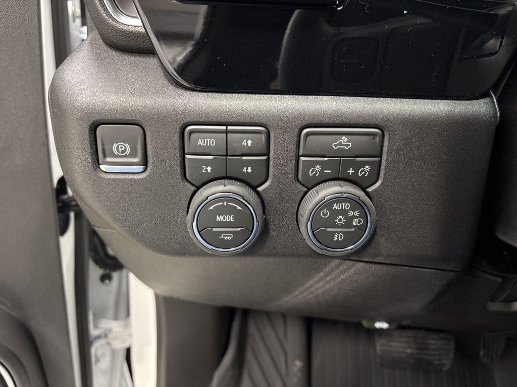 2026 Chevrolet Silverado 1500 RST Crew Cab Short Box 4WD