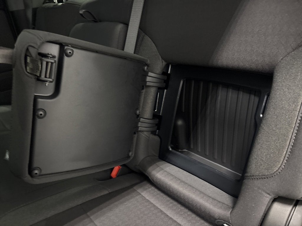 2026 Chevrolet Silverado 1500 RST Crew Cab Short Box 4WD