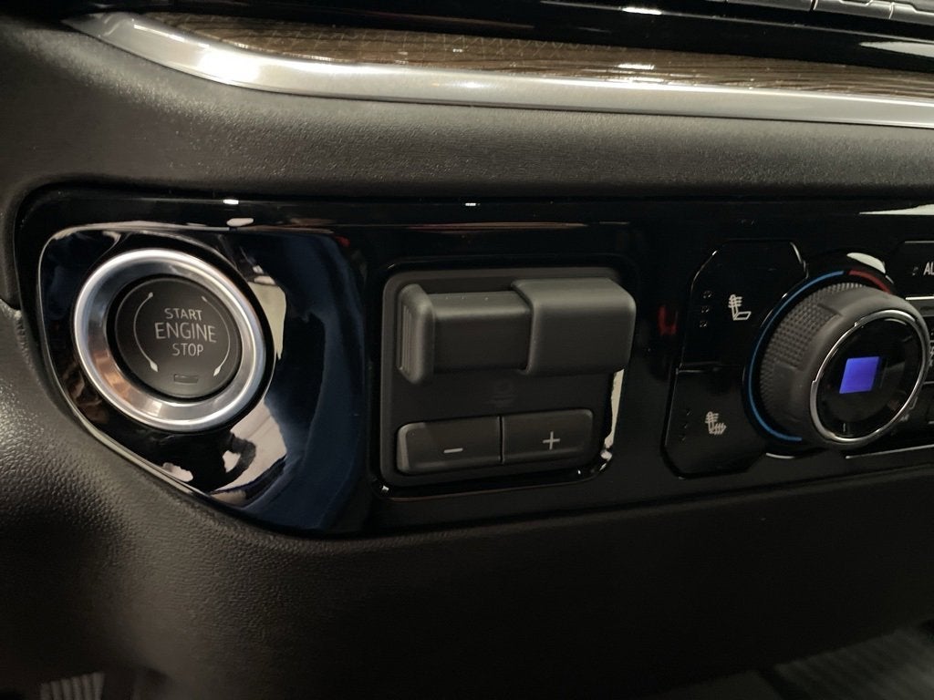 2026 Chevrolet Silverado 1500 RST Crew Cab Short Box 4WD