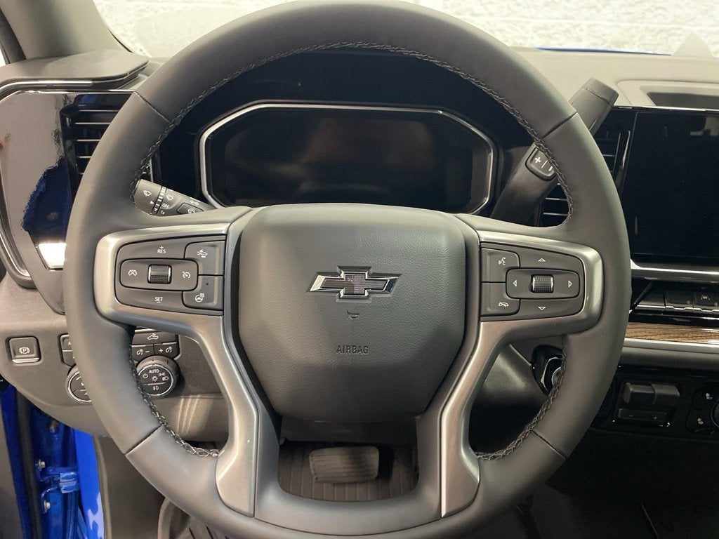 2026 Chevrolet Silverado 1500 RST Crew Cab Short Box 4WD