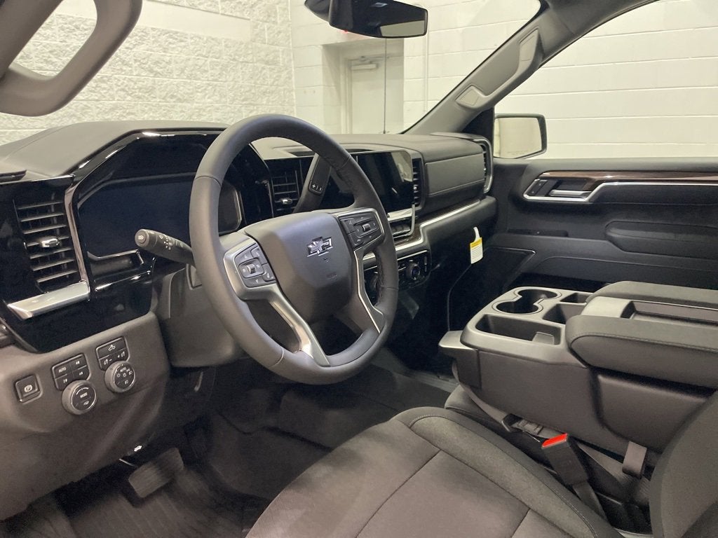 2026 Chevrolet Silverado 1500 RST Crew Cab Short Box 4WD