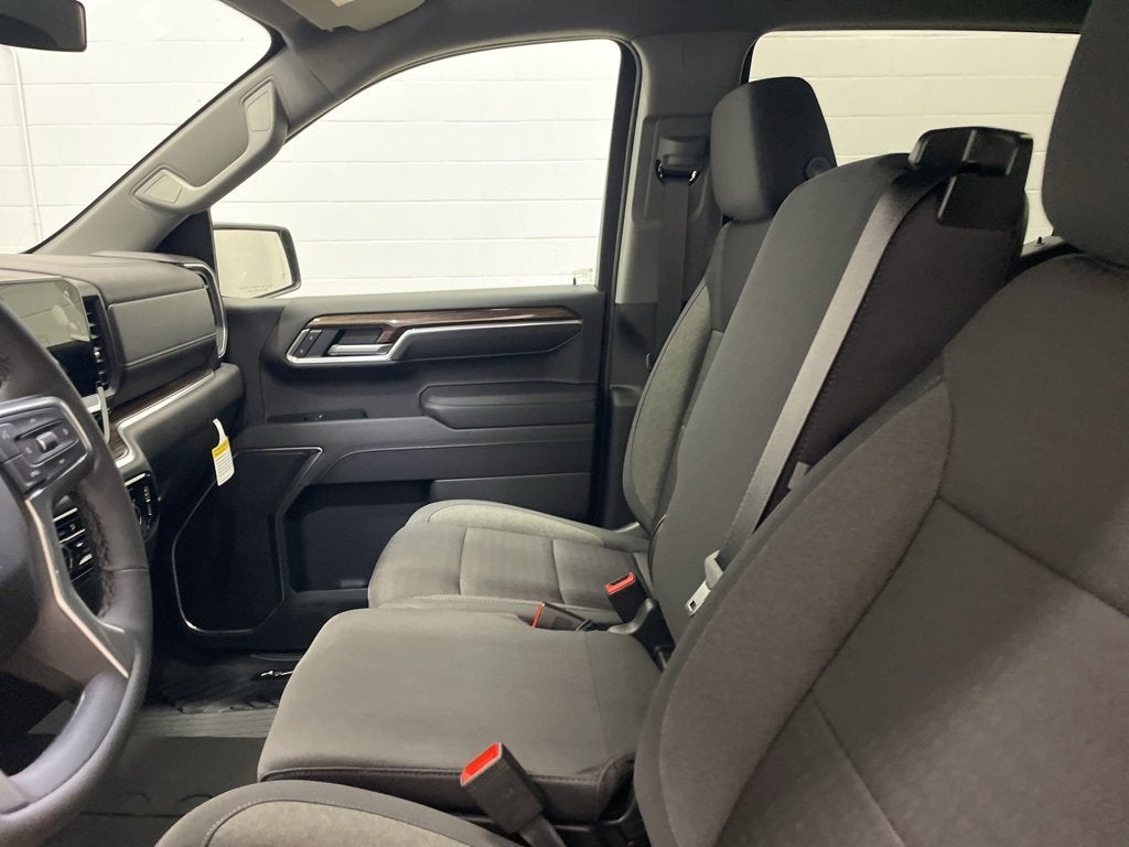 2026 Chevrolet Silverado 1500 RST Crew Cab Short Box 4WD