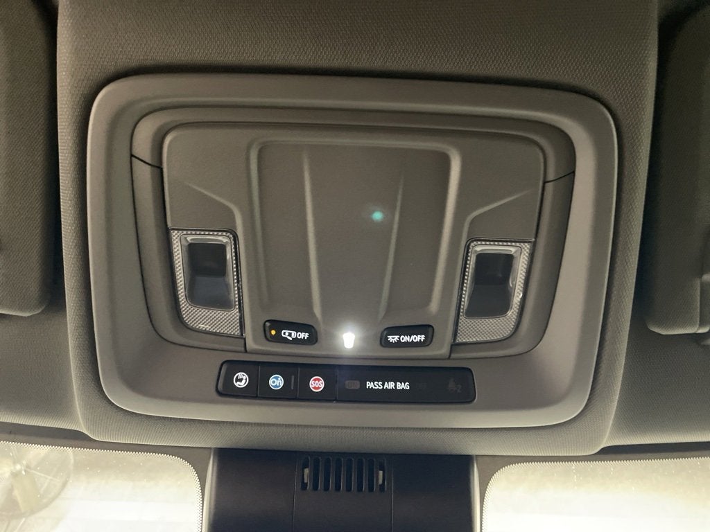 2026 Chevrolet Silverado 1500 RST Crew Cab Short Box 4WD