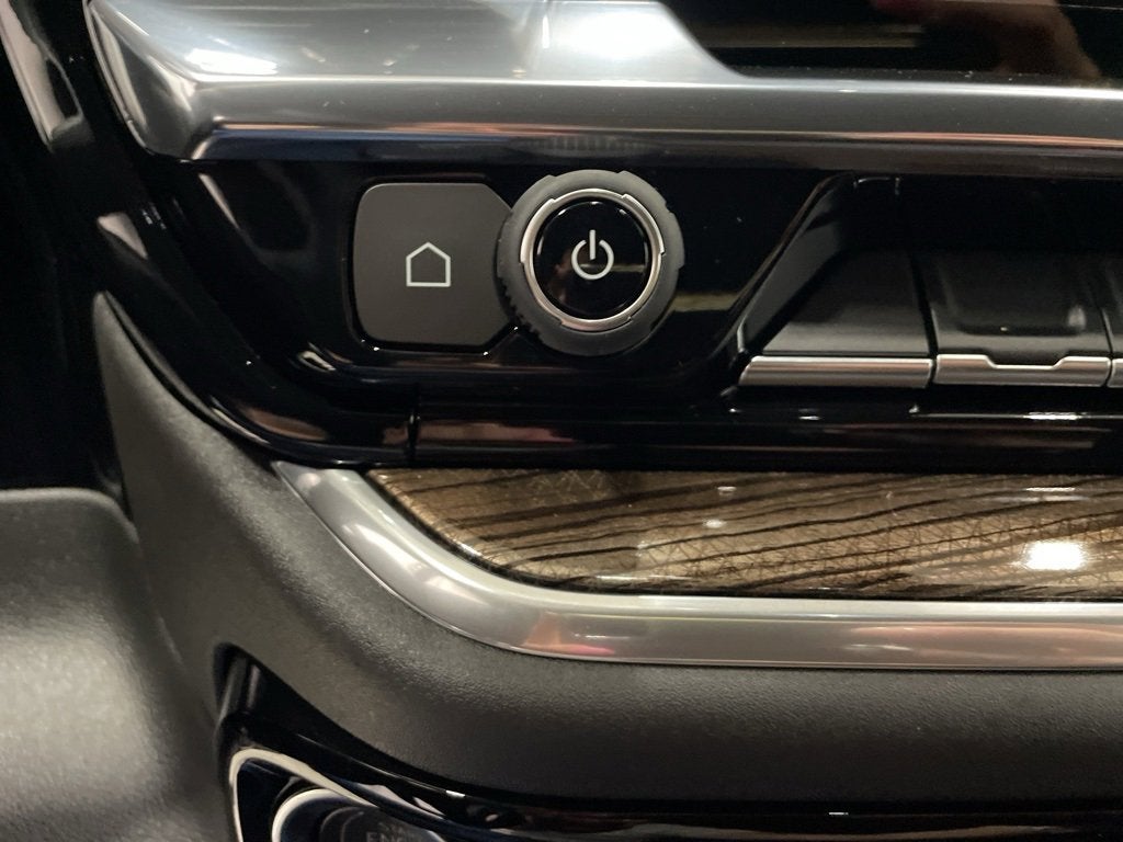 2026 Chevrolet Silverado 1500 RST Crew Cab Short Box 4WD