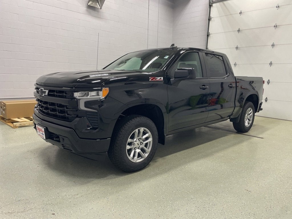 2026 Chevrolet Silverado 1500 RST Crew Cab Short Box 4WD