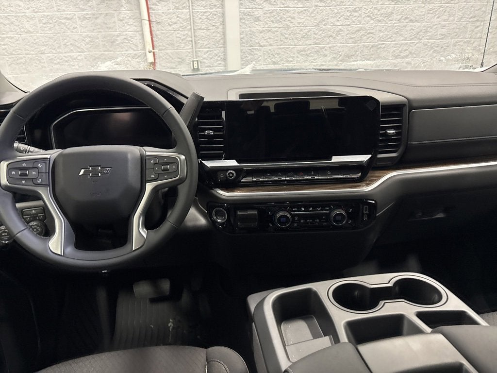 2026 Chevrolet Silverado 1500 RST Crew Cab Short Box 4WD