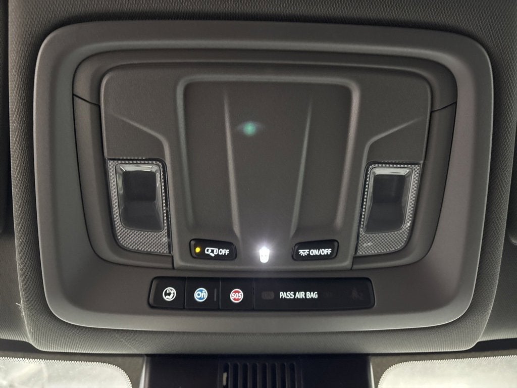 2026 Chevrolet Silverado 1500 RST Crew Cab Short Box 4WD