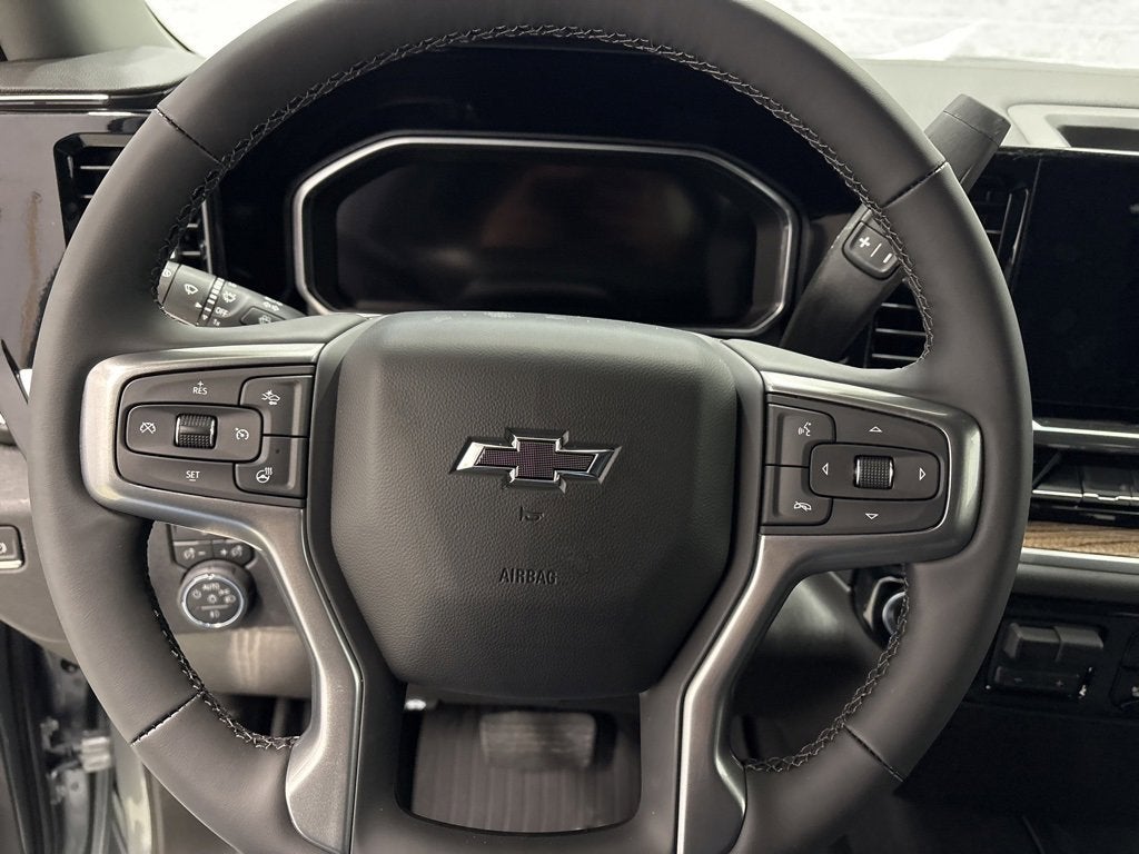 2026 Chevrolet Silverado 1500 RST Crew Cab Short Box 4WD