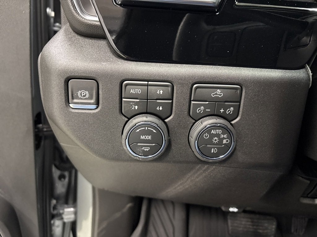 2026 Chevrolet Silverado 1500 RST Crew Cab Short Box 4WD