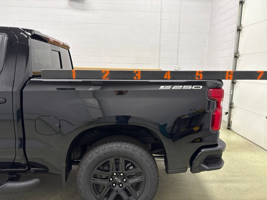 2026 Chevrolet Silverado 1500 RST Crew Cab Short Box 4WD
