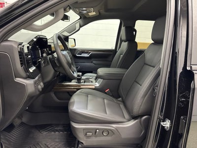 2026 Chevrolet Silverado 1500 RST Crew Cab Short Box 4WD