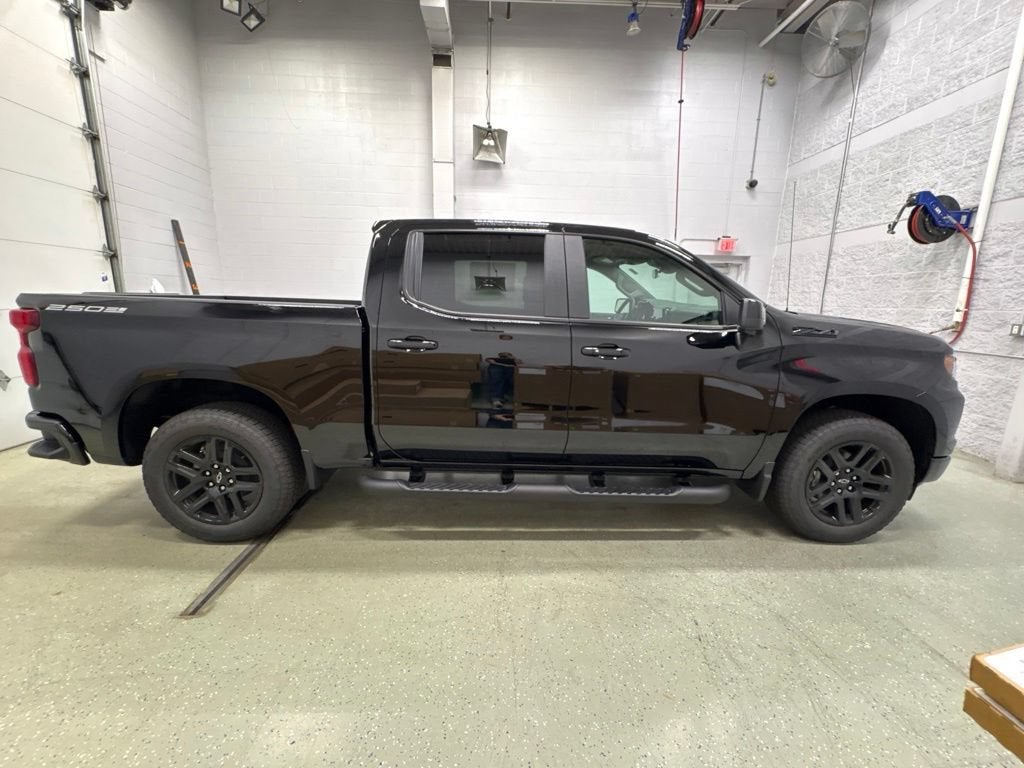 2026 Chevrolet Silverado 1500 RST Crew Cab Short Box 4WD