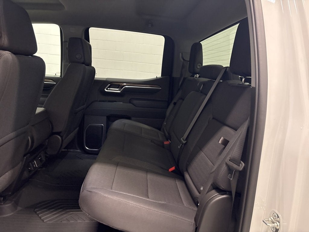 2026 Chevrolet Silverado 1500 RST Crew Cab Short Box 4WD