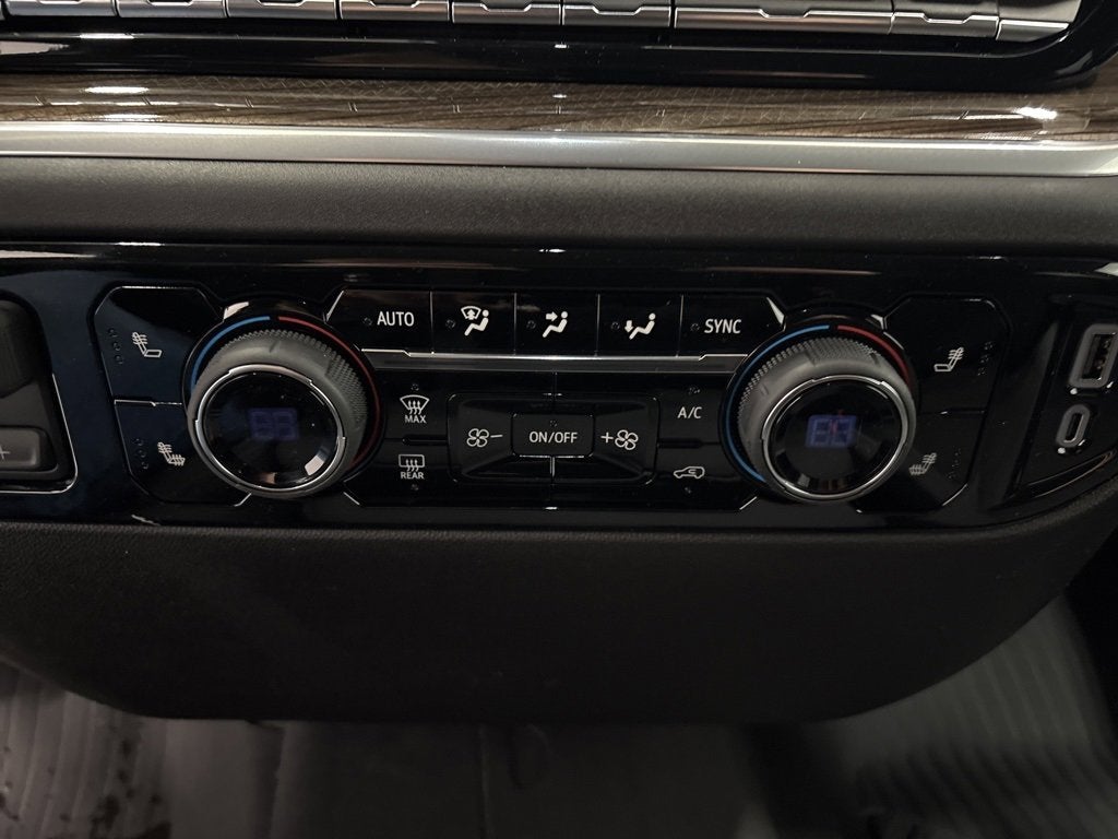 2026 Chevrolet Silverado 1500 RST Crew Cab Short Box 4WD