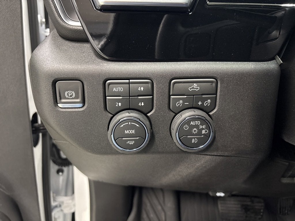 2026 Chevrolet Silverado 1500 RST Crew Cab Short Box 4WD