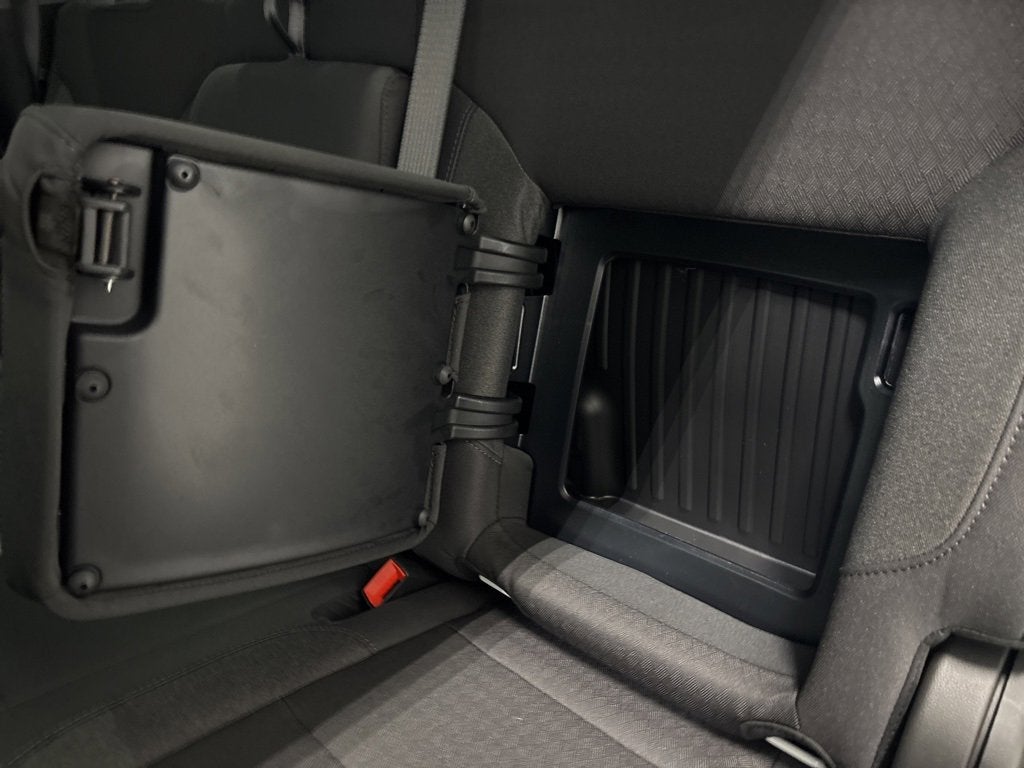 2026 Chevrolet Silverado 1500 RST Crew Cab Short Box 4WD