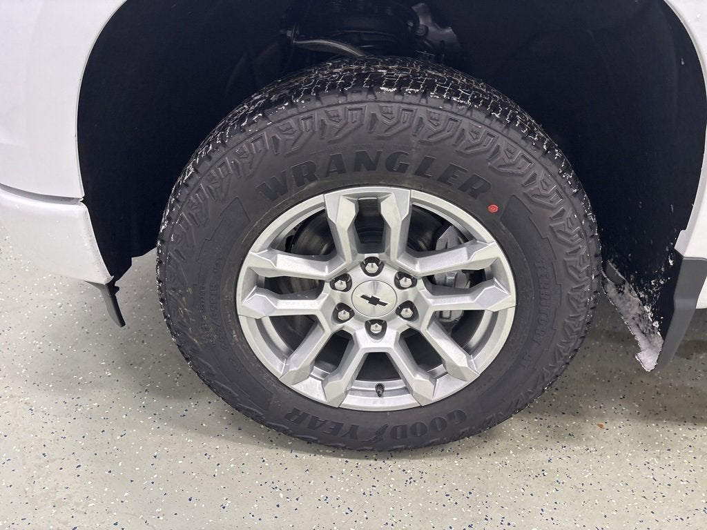 2026 Chevrolet Silverado 1500 RST Crew Cab Short Box 4WD