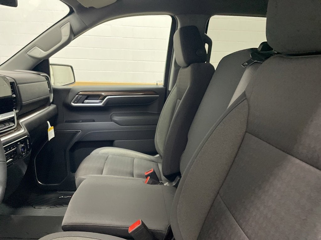 2026 Chevrolet Silverado 1500 RST Crew Cab Short Box 4WD