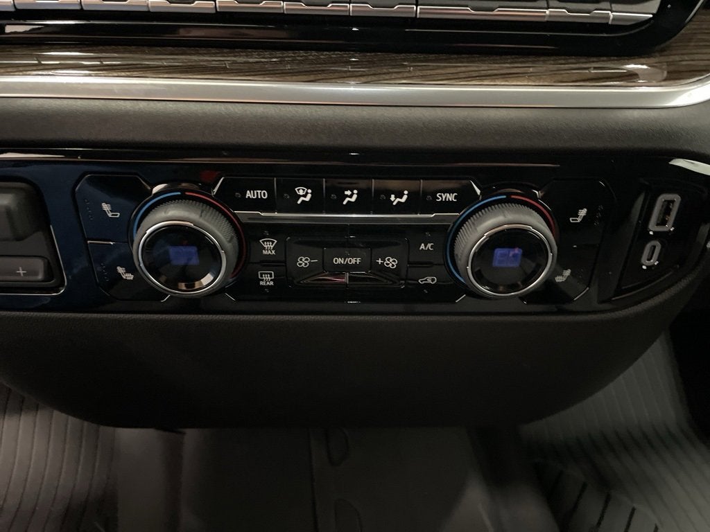 2026 Chevrolet Silverado 1500 RST Crew Cab Short Box 4WD