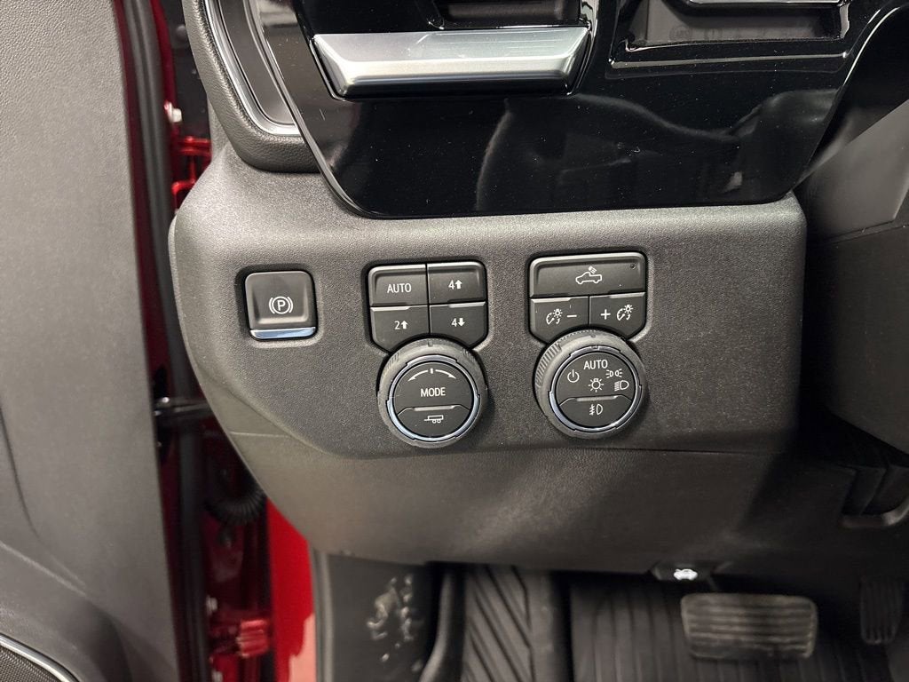 2026 Chevrolet Silverado 1500 RST Crew Cab Short Box 4WD