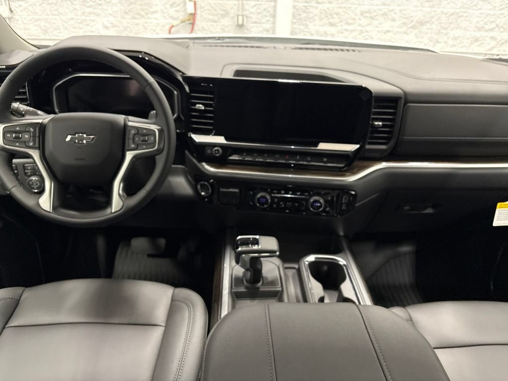 2026 Chevrolet Silverado 1500 RST Crew Cab Short Box 4WD