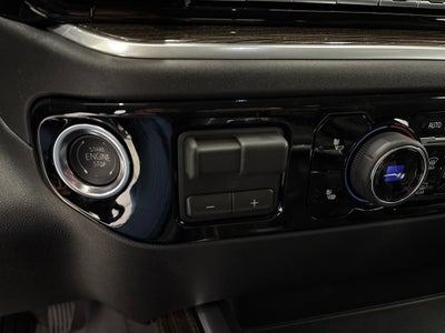 2026 Chevrolet Silverado 1500 RST Crew Cab Short Box 4WD