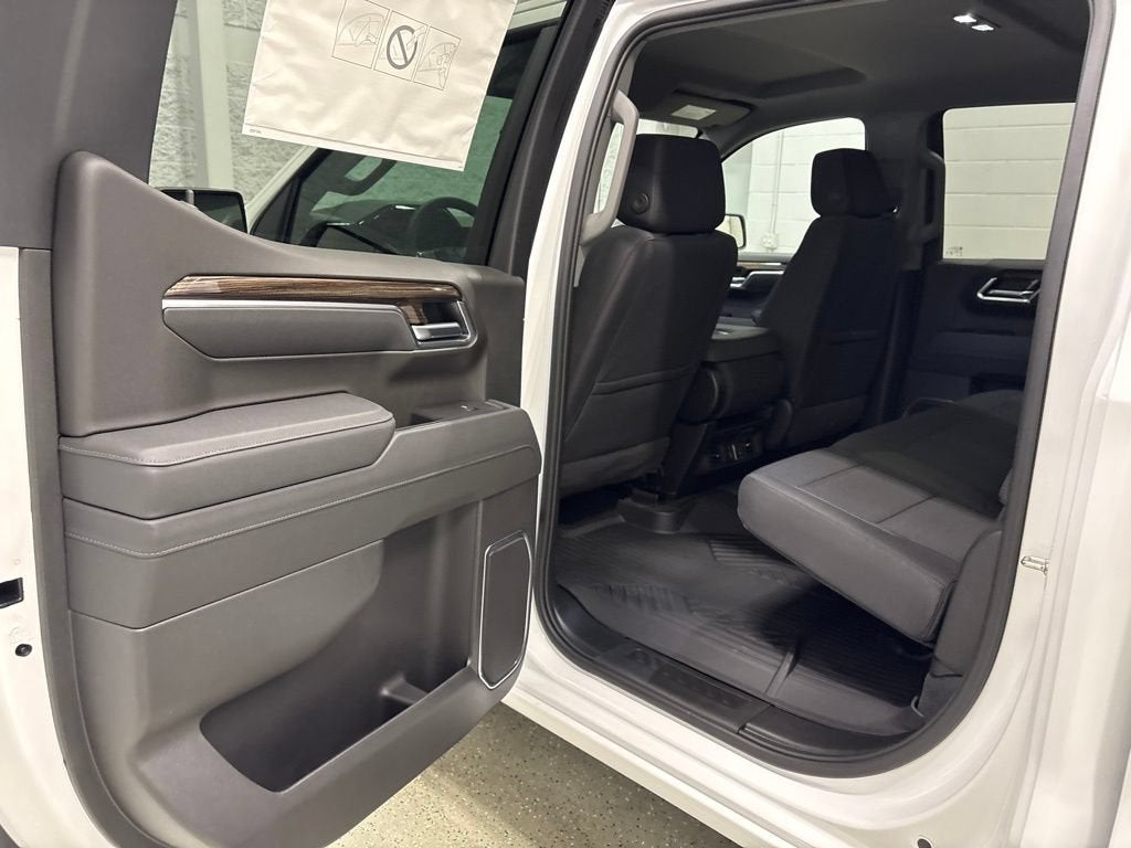 2026 Chevrolet Silverado 1500 RST Crew Cab Short Box 4WD