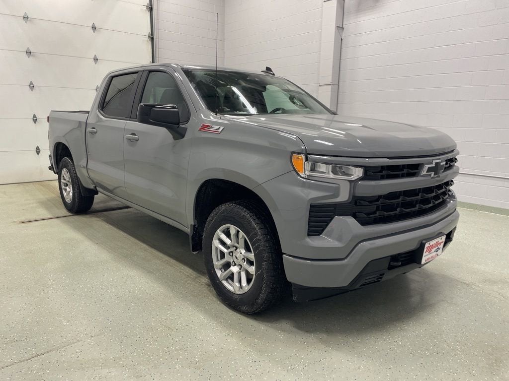 2025 Chevrolet Silverado 1500 RST Crew Cab Short Box 4WD