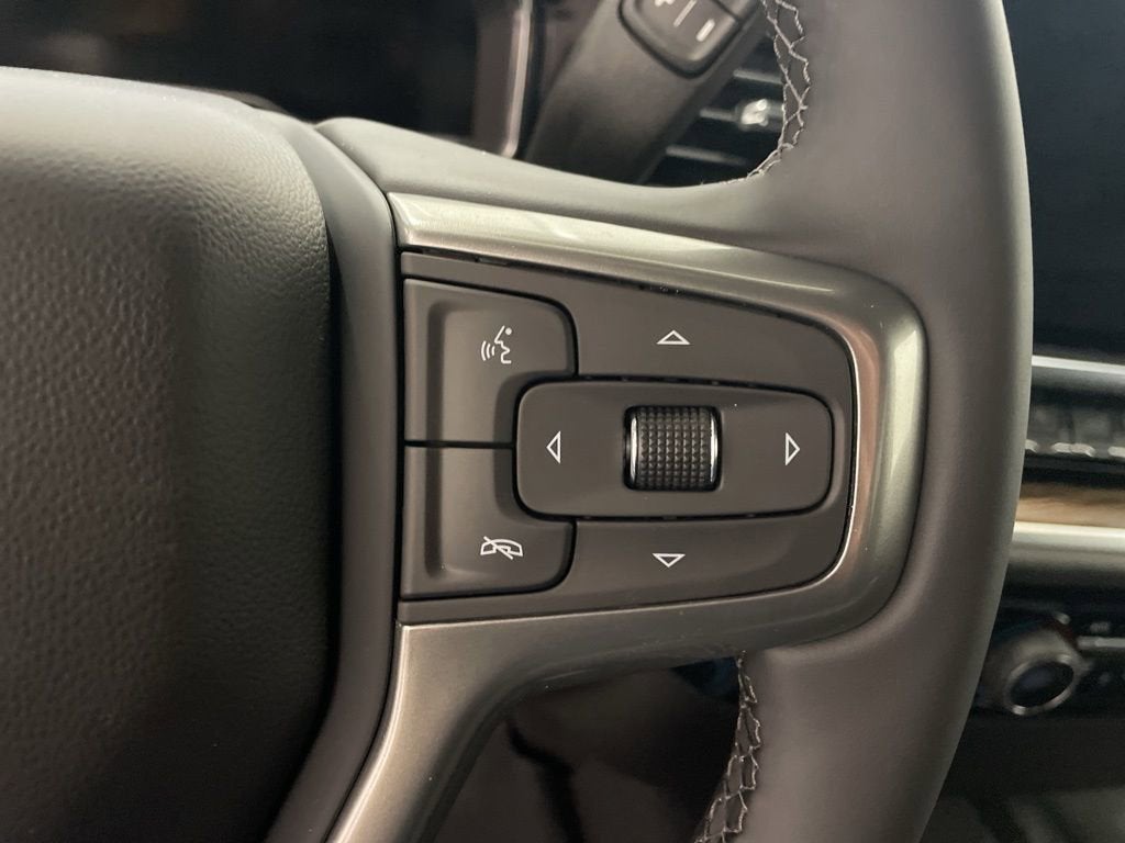 2025 Chevrolet Silverado 1500 RST Crew Cab Short Box 4WD