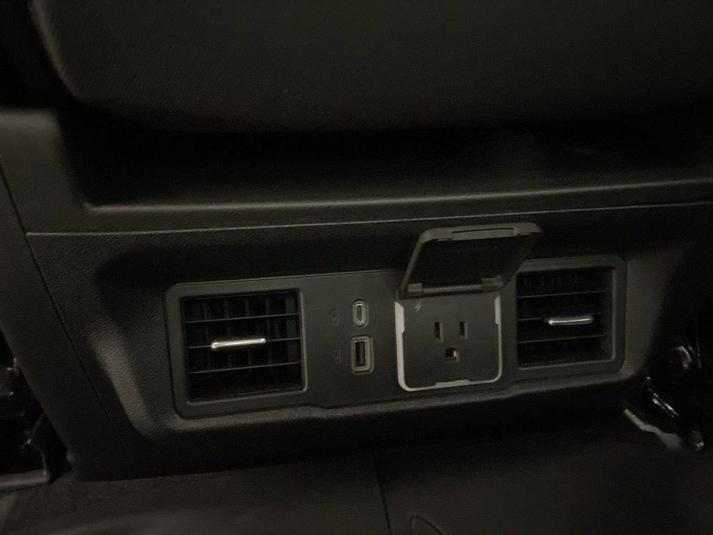 2025 Chevrolet Silverado 1500 RST Crew Cab Short Box 4WD