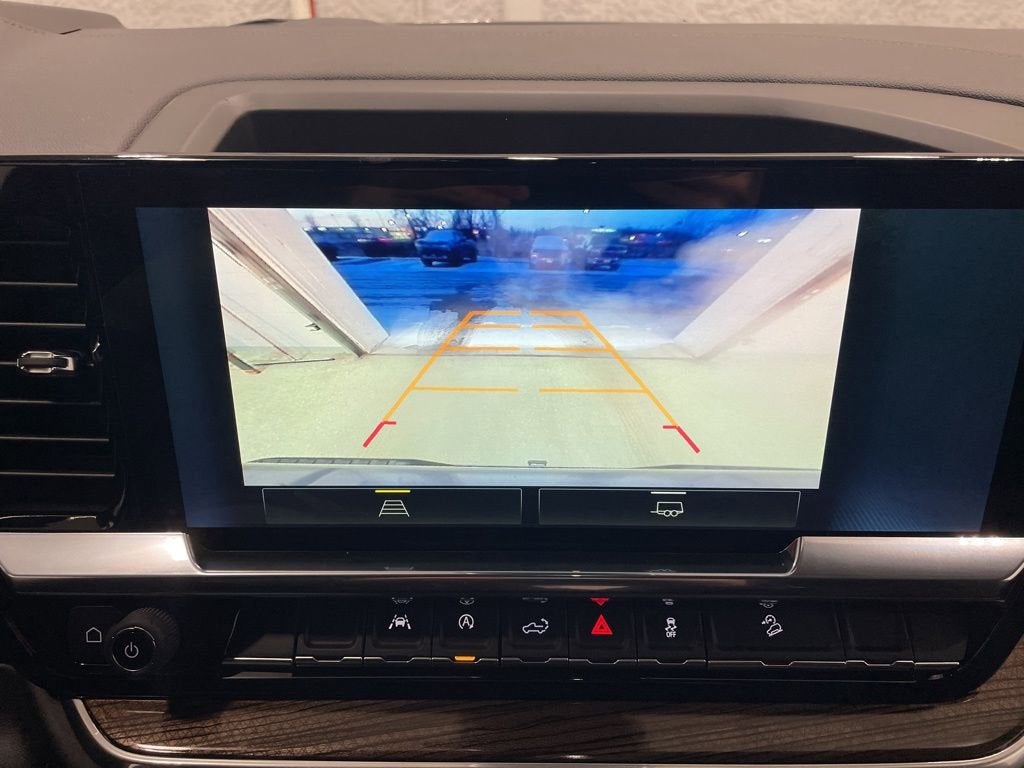 2025 Chevrolet Silverado 1500 RST Crew Cab Short Box 4WD