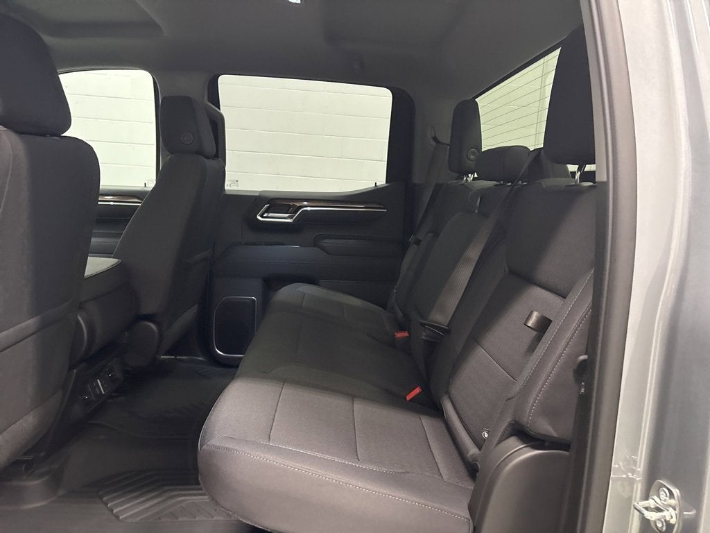 2026 Chevrolet Silverado 1500 RST Crew Cab Short Box 4WD